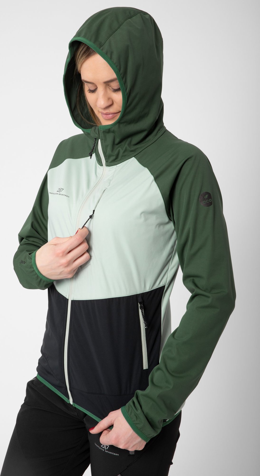 Dámská ultralight softshellová bunda s kapucí 2117 Vassbacken zelená Velikost: L