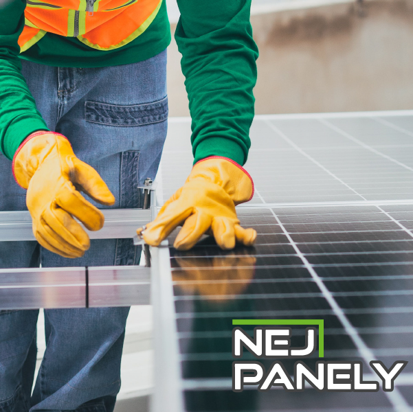 Cena solárního panelu - co ji ovlivňuje? Jak si vybrat solární panel dle ceny?