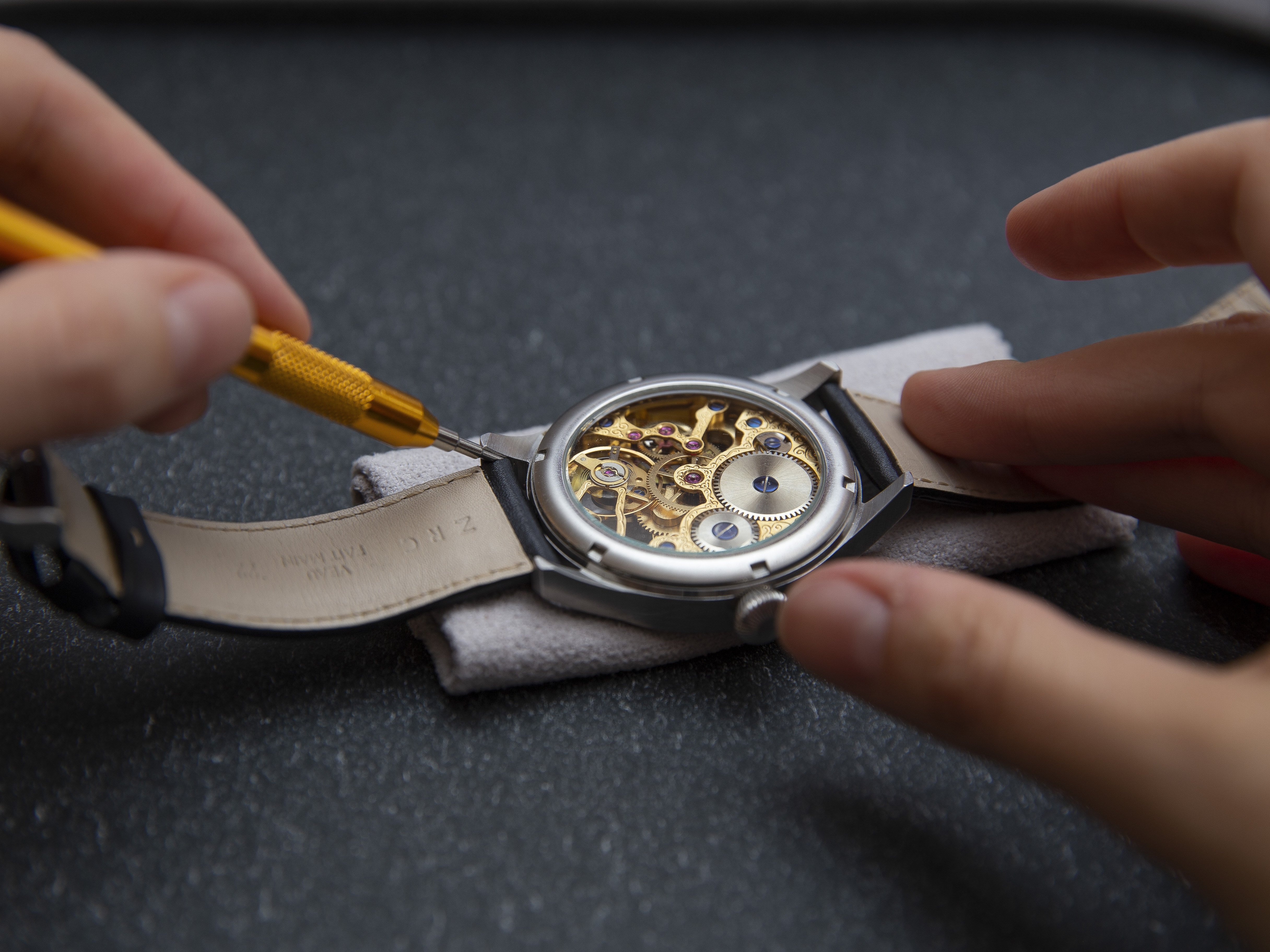 Výměna řemínku na hodinkách ve 3 krocích