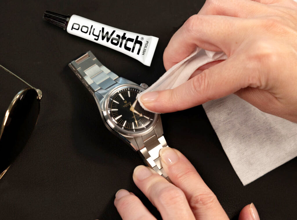 Polishing-a-glass-watch-face-with-polyWatch-1024x1024