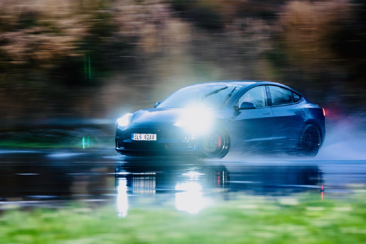 Tesla Model 3 Performance