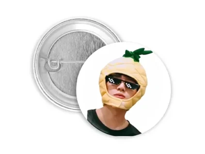 txt pineapple head beomgyu meme odznak