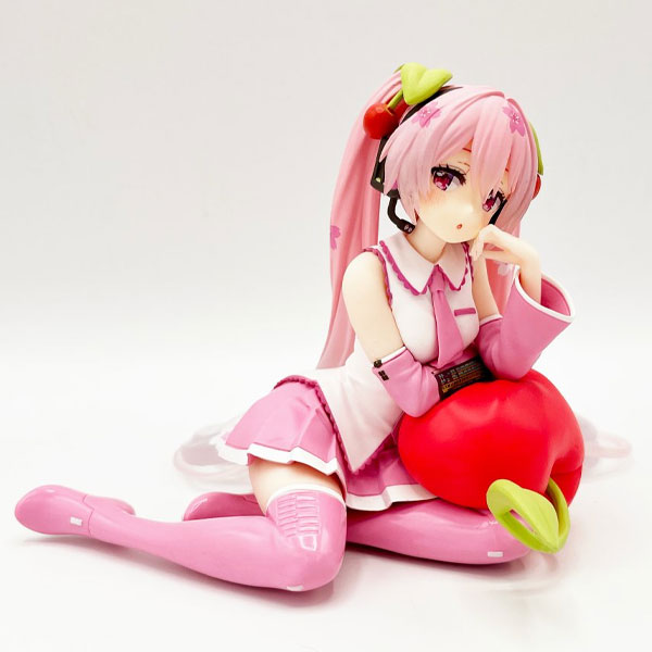 Taito Hatsune Miku PVC Statue Desktop Cute Figure Sakura Miku Cherry Cushion Ver. 13 cm