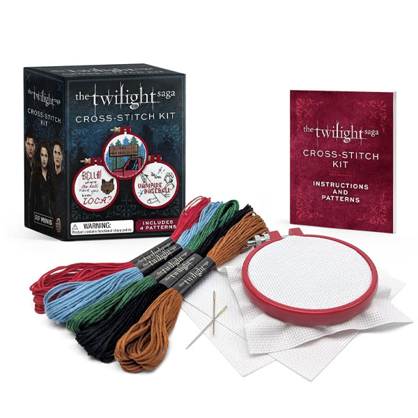 Running Press Twilight Saga Cross-Stitch Kit: Includes 4 Patterns Miniature Editions