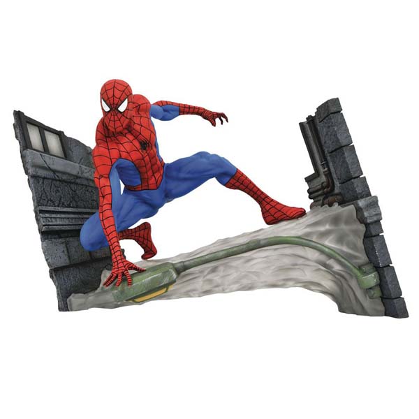 Diamond Select Marvel Comic Gallery PVC Statue Spider-Man Webbing 18 cm