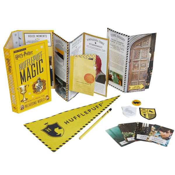 Titan Books Harry Potter: Hufflepuff Magic - Artifacts from the Wizarding World