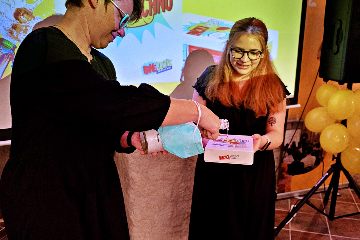 Fakescape pokřtil novou karetní hru Nekrm Kachnu!