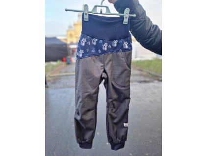 Zimní beránkové softshellové kalhoty šedé-mývalovo