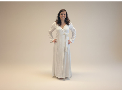 gemini 2.5 flash image MAIN PROMPT Leonardo – clean product background Keep the person’s face exact 0 (1)