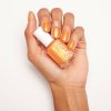 ESSIE enamel dont be spotted on hand 2