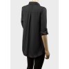 blo0415blkback whitestagldslongpleatedblouse