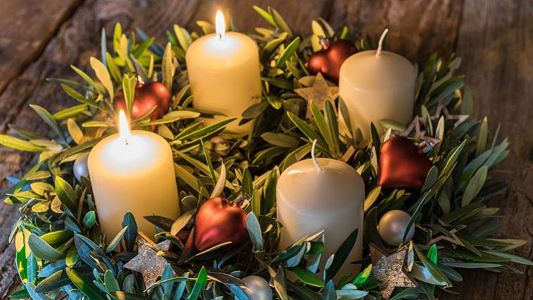 Adventní přípravy: Vánoční atmosféra a pečení cukroví