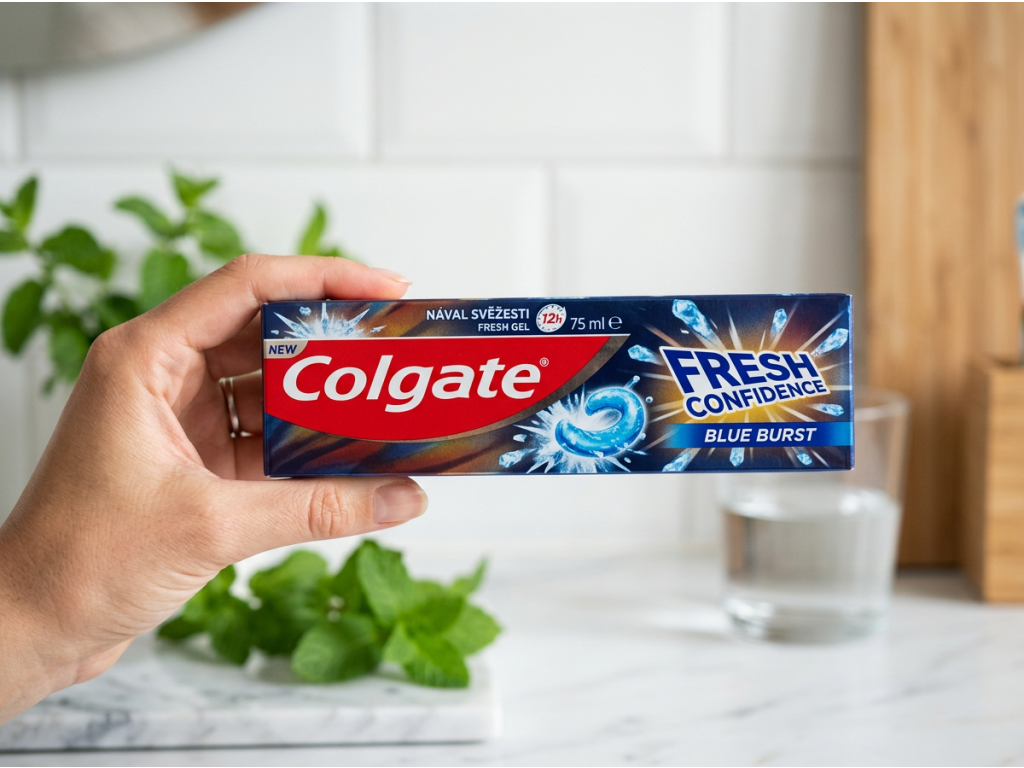 Colgate Fresh Confidence Blue Burst - prezentace v ruce