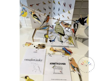 Ptáčci na krmítku