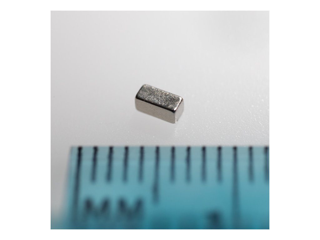 Neodymový magnet kvádr 1,4x1,4x3 VMM5UH-180 °C
