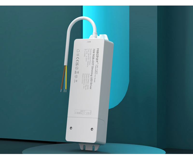 MiBoxer riadiaca jednotka s integrovaným zdrojom