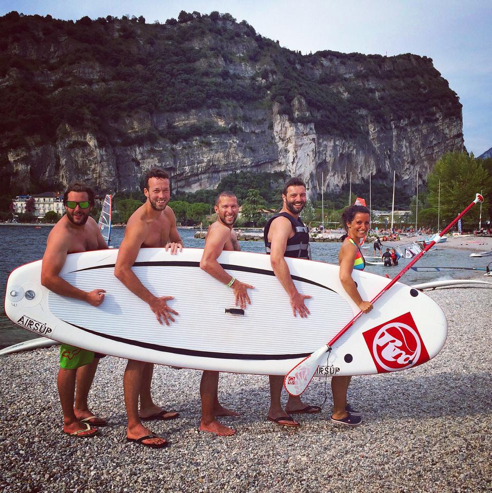                                     NEONMARS Showroom, Hraničná 16, Bratislava
                            