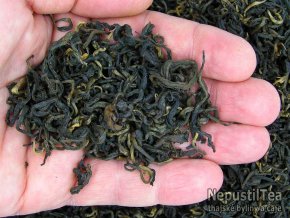 P1010365 NepustilTea.cz Thai black wild tea tips a 01