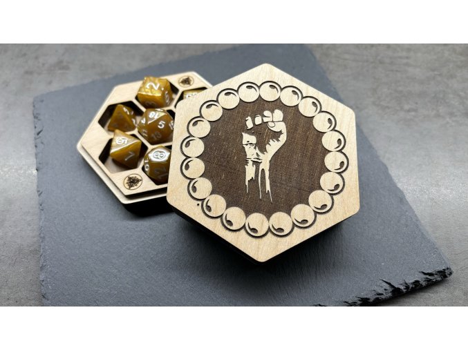 Dřevěná krabička na kostky - mnich / monk