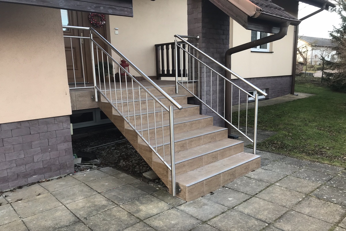 Norma na schodišťové zábradlí