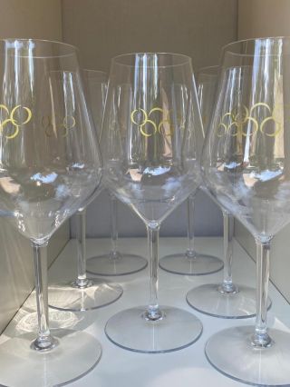 A jaké krásné sklenice vyrobíme Vám? Krása, elegance, klid, pohoda a hlavně bezpečí www.nerozbitnesklenice.cz