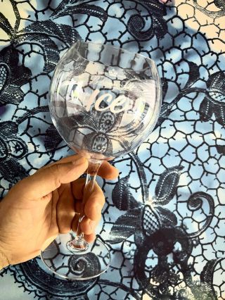 A jakou krásnou sklenicí vyrobil pro vás? www.nerozbitnesklenice.cz