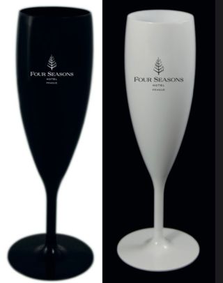 nerozbitné sklenice – čiré i barevné, s potiskem i bez. Vhodné pro alko i nealko, víno, prosecco, koktejly, teplé i...