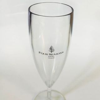 Klid a pohoda... To vše si můžete vychutnat s našimi nerozbitnými sklenicemi. Už žádné obavy ze střepů, jen čistá pohoda....