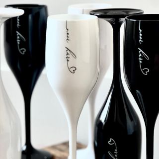 Klid a pohoda... To vše si můžete vychutnat s našimi nerozbitnými sklenicemi. Už žádné obavy ze střepů, jen čistá pohoda....