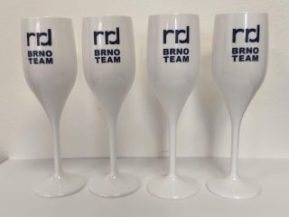 Klid a pohoda... To vše si můžete vychutnat s našimi nerozbitnými sklenicemi. Už žádné obavy ze střepů, jen čistá pohoda....