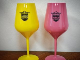 Klid a pohoda... To vše si můžete vychutnat s našimi nerozbitnými sklenicemi. Už žádné obavy ze střepů, jen čistá pohoda....