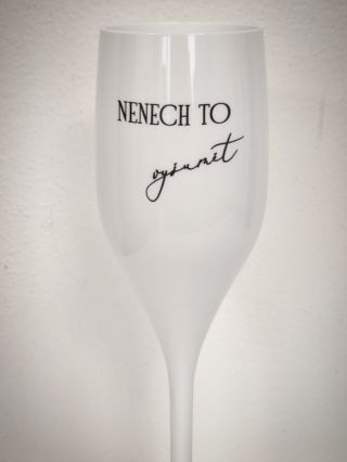 A jaké krásné sklenice vyrobíme Vám? Krása, elegance, klid, pohoda a hlavně bezpečí www.nerozbitnesklenice.cz =...