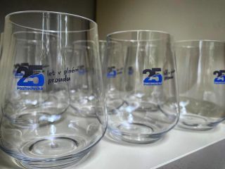 I Vám dodáme krásné sklenice. Jsme tu pro Váš klid, pohodu a hlavně Vaše bezpečí. Jsme výrobci a 20let dodáváme sklenice...