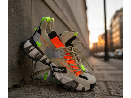 3b85eb7a bb18 4221 84c1 bd4654c6f413