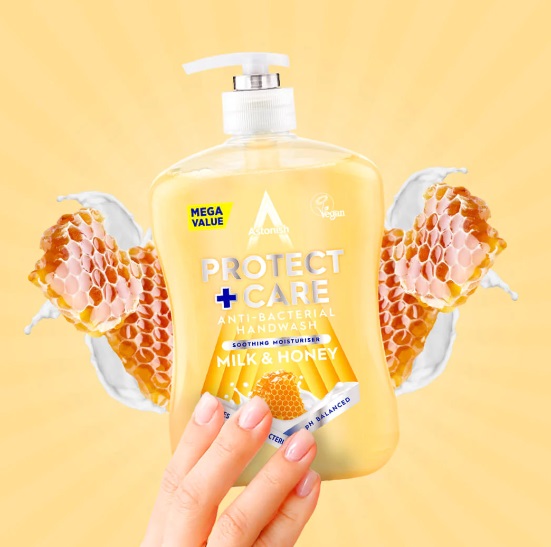 Levně Antibakteriální tekuté mýdlo Protect and Care s vůní Milk and Honey 600 ml Astonish