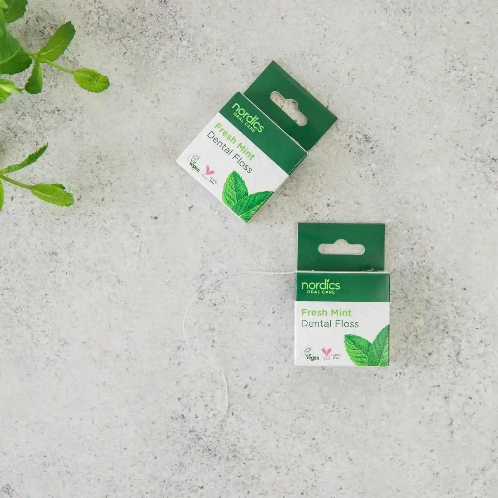 -dentalna-nit-fresh-mint-z-kukuricneho-skrobu-nordics-50-m-2