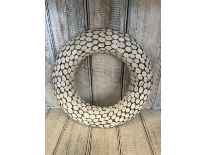 Věnec z dřevěných koleček - pr.32/v.4cm