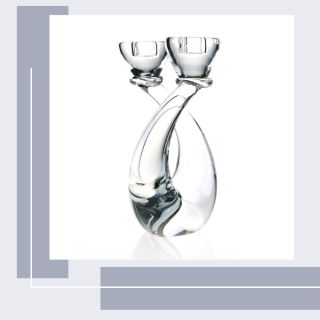 Křišťálová klasika, náš nejprodávanější svícen je tento křišťálový. Univerzální pro všechny. #ceskydarek #czechdesign...