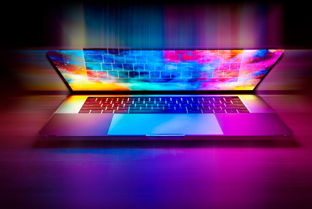 Vyplatí se koupit repasovaný notebook? Upřímné pro a proti, která musíte znát