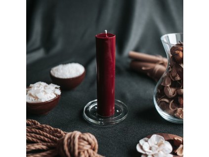 Thick burgundy candle