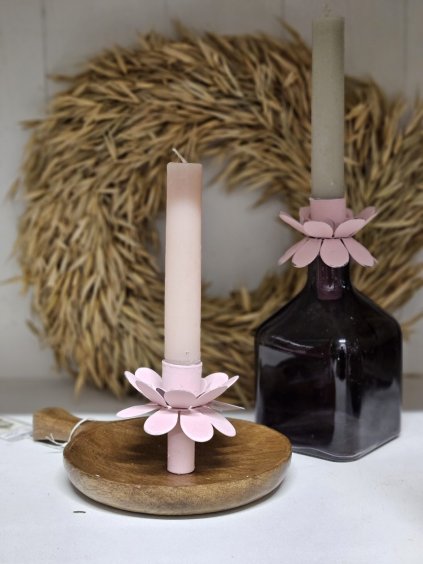 Kovový svietnik Kvet