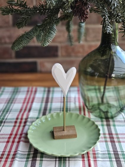 Drevené srdiečko so štipcom