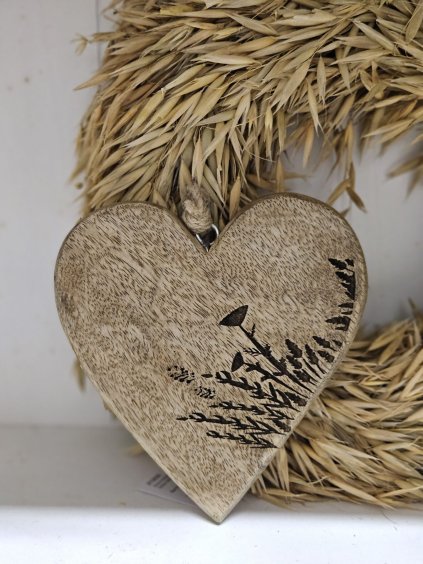 Závesné srdiečko z mangového dreva