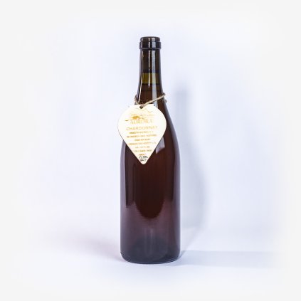 chardonnay kvevri oranzove vino aurora 2018