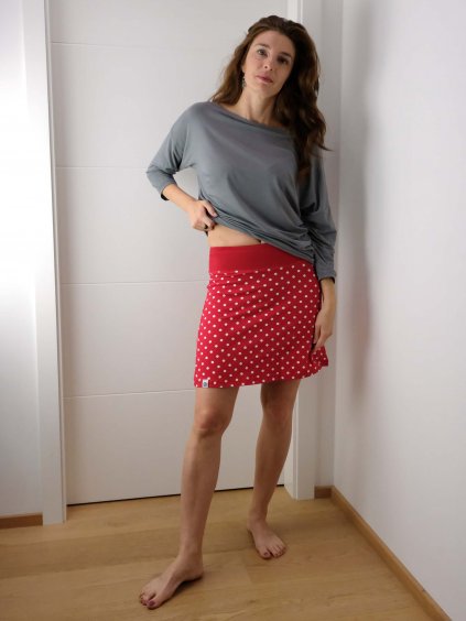 kratka sukne cervena s puntiky nicebelly