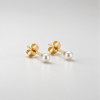 Gold Pearl Stud náušnice
