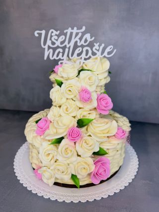 🌸 Všetko najlepšie tým najkrajším spôsobom. Keď sa spojí poctivá práca, kvalitné syry a ručne tvarované syrové ruže,...