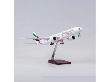 Sd0aa955c8e224687a5d3ed8891873f45f