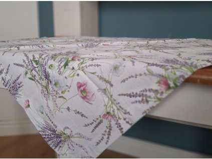 Obrus stvorec jarne kvety