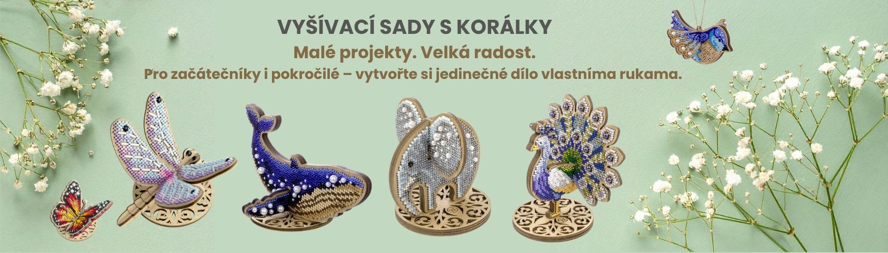 Vyšívací sady s korálky.